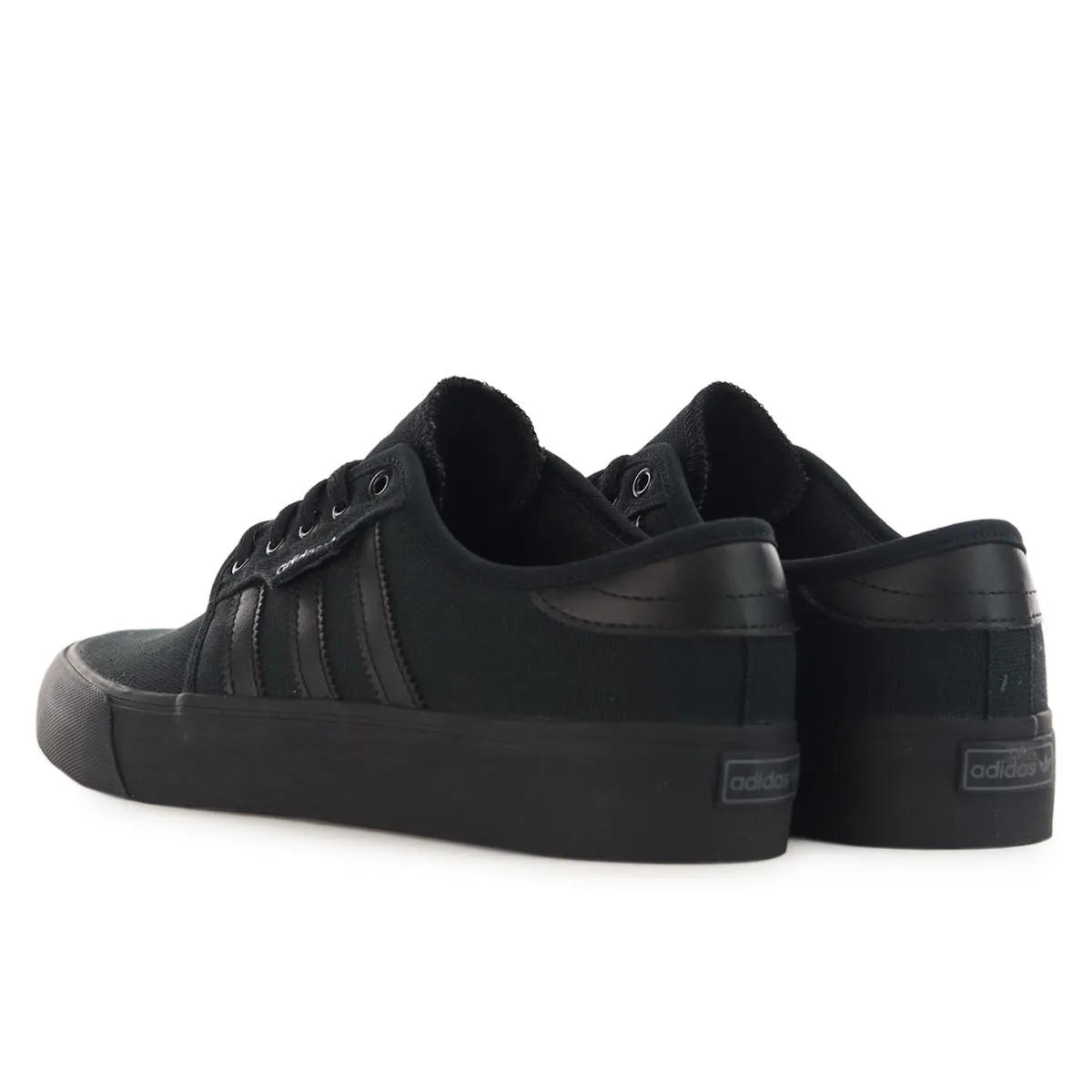 Adidas Seeley XT GZ8570 - schwarz-schwarz