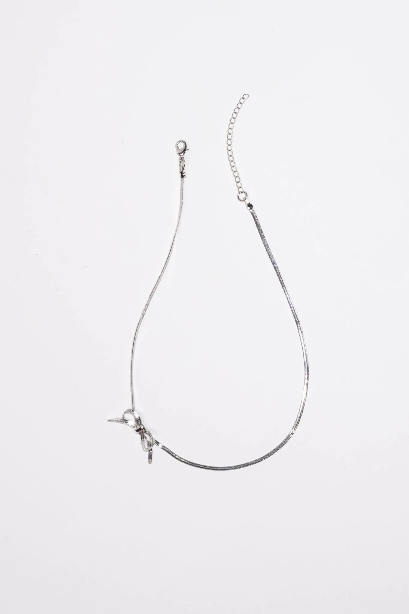 Bow Herringbone Chain Choker