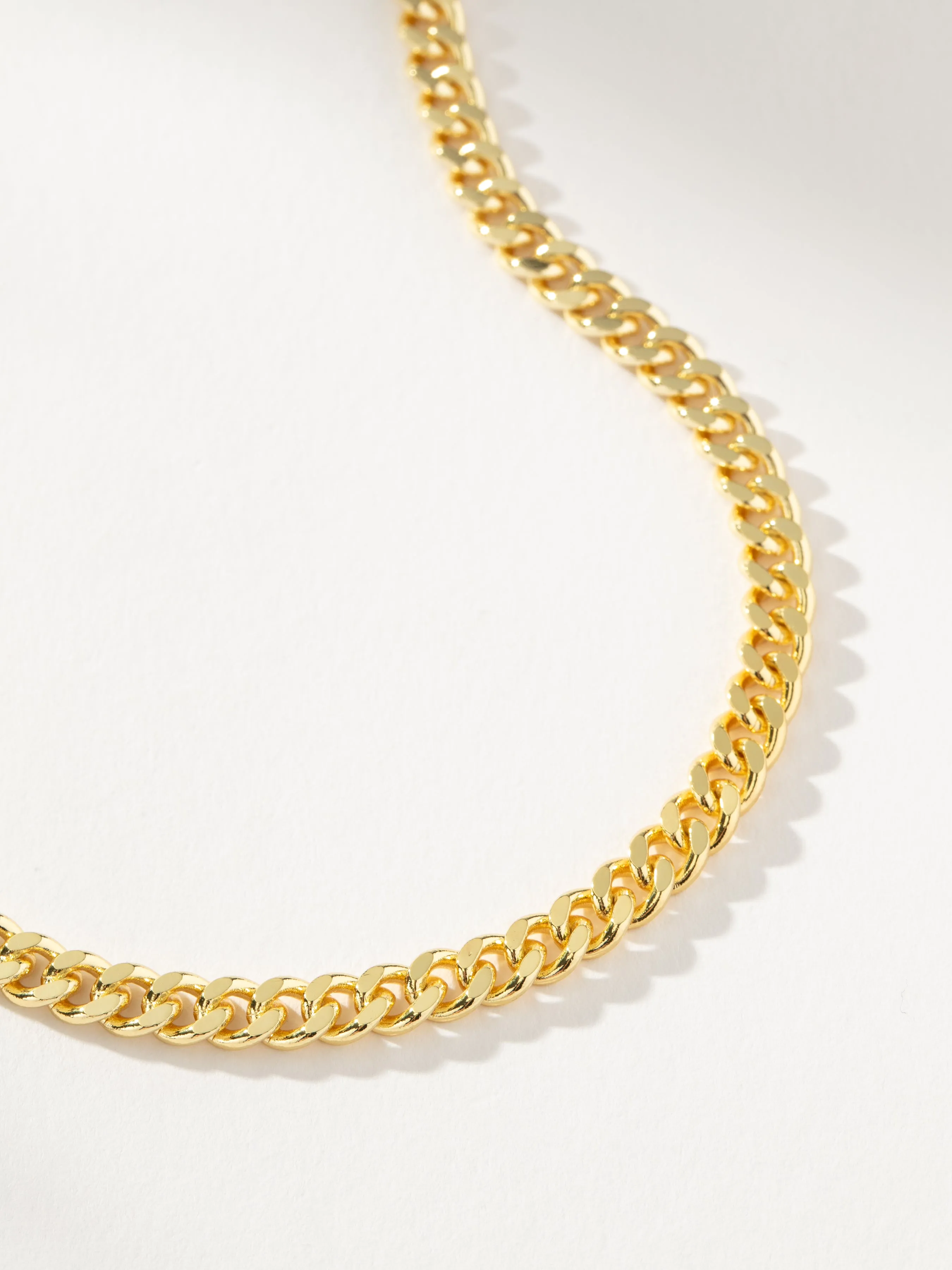 Rebellious Curb Chain Necklace